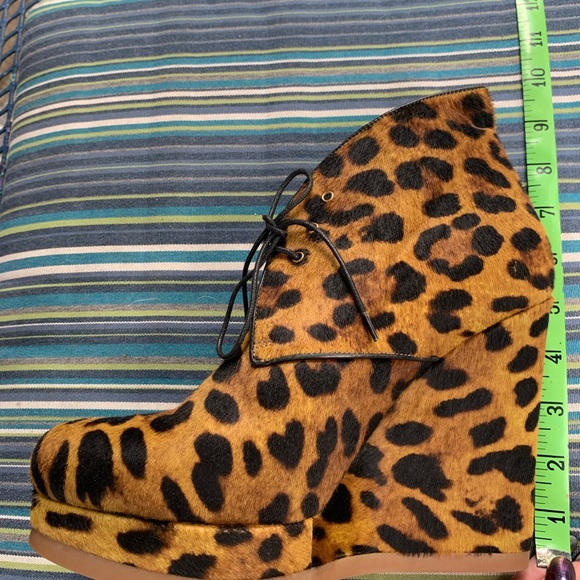 JIL SANDER CALF HAIR LEOPARD PRINT SAND CHAD WEDGE ANKLE BOOTIES SIZE 8/39 - Picture 7 of 8
